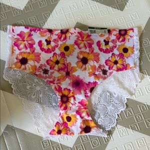 No Boundaries Floral Lace Trim Panties - Pink and Yellow